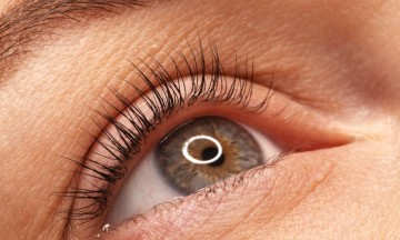 למה כדאי לעשות הרמת ריסים